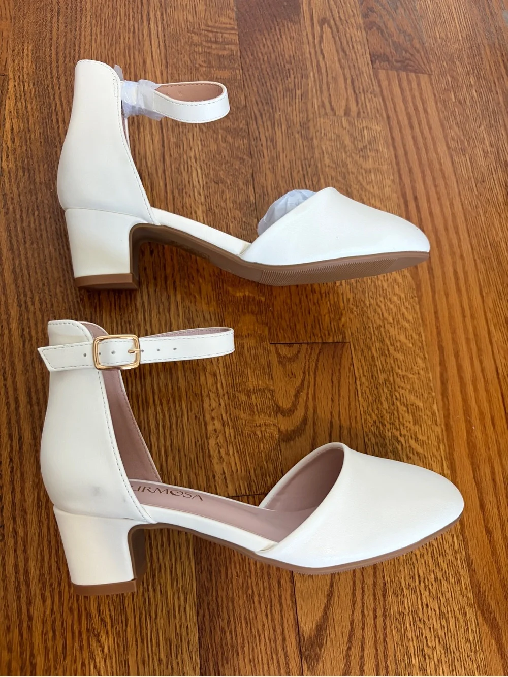 White Closed Toe Dress Shoes with Chunky High Heels and Ankle Strap for Kids